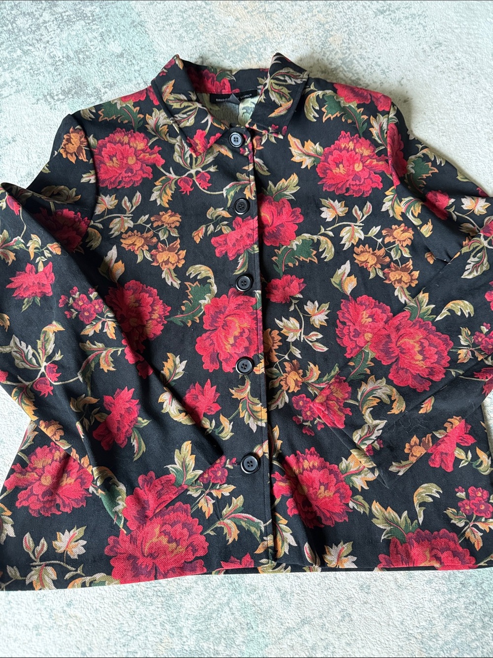 Briggs New York Classic Black Jacket with Red Floral Print, Size M